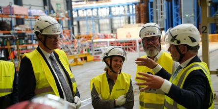 By-, land- og transportminister Signe Munk, den tyske forbundstransportminister Patrick Schnieder, Slesvig-Holstens transportminister Claus Ruhe Madsen og Mikkel Hemmingsen, administrerende direktør i Sund & Bælt.